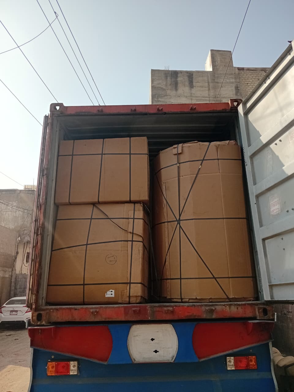 Export Container Loading — ZS Banquet Supply